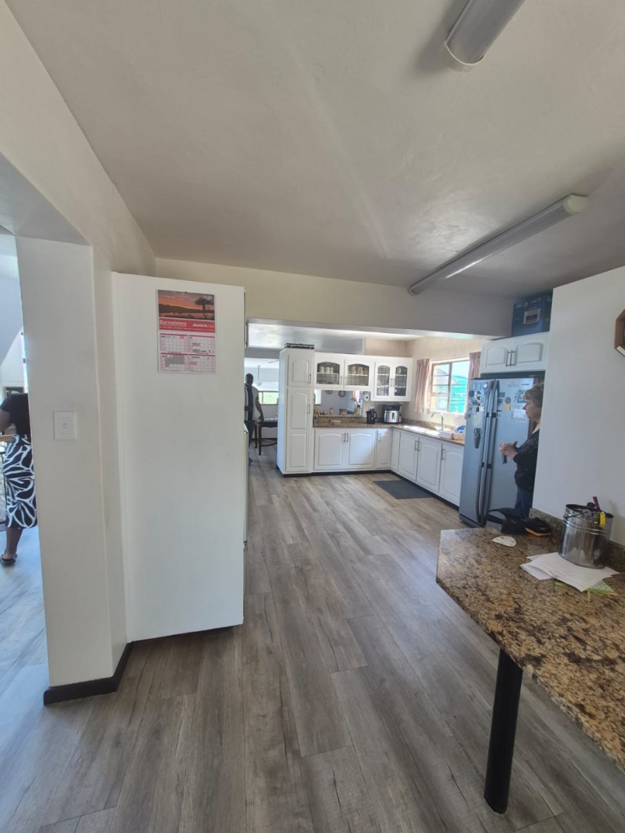 5 Bedroom Property for Sale in Blue Bend Eastern Cape